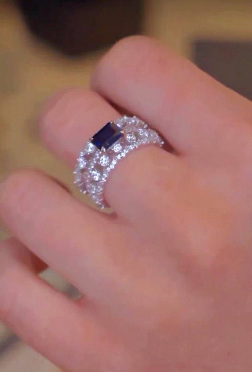 Blue-stone statement band on the hand